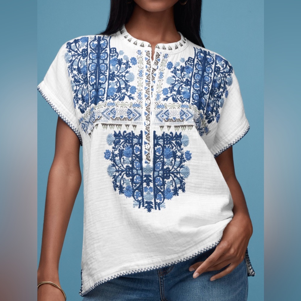 Johnny Was White Atanase Blouse with Blue Embroidery- Size Medium